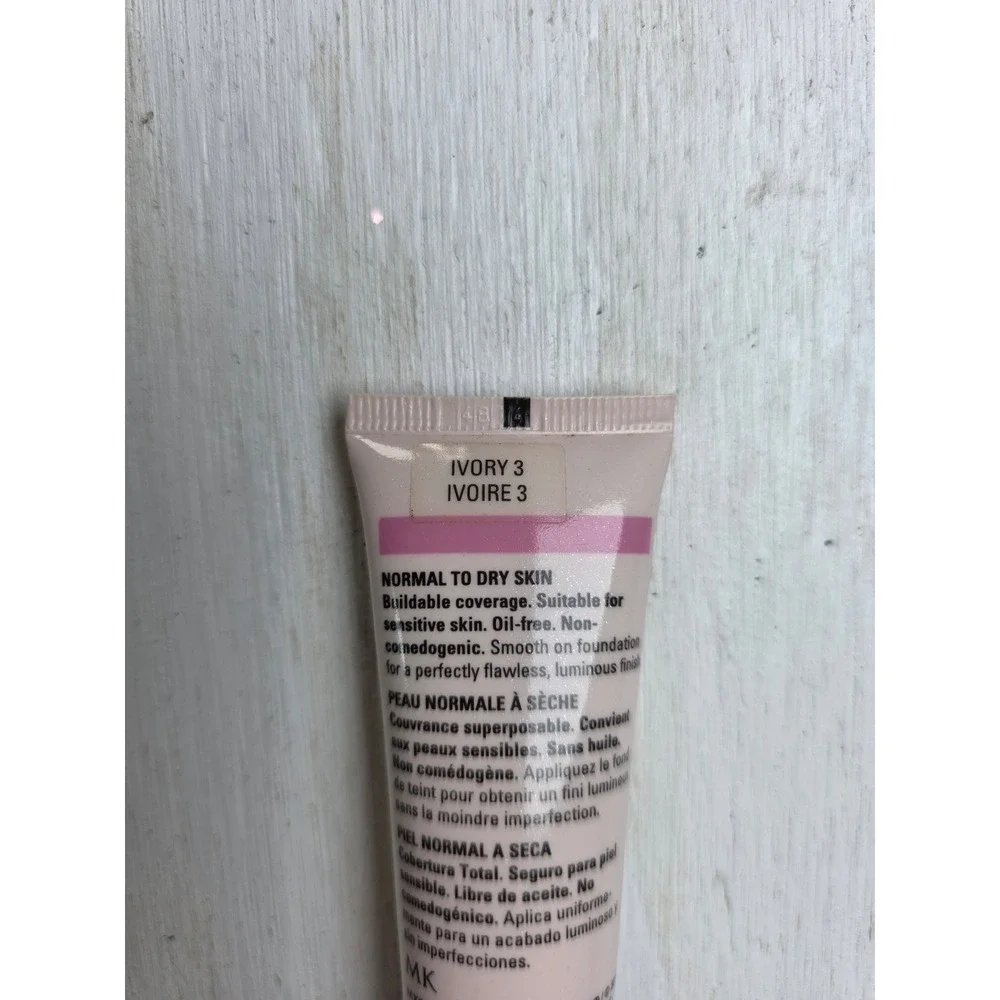 Mary Kay TimeWise Luminous-Wear Liquid Foundation Ivory 3 Normal to Dry Skin 1oz